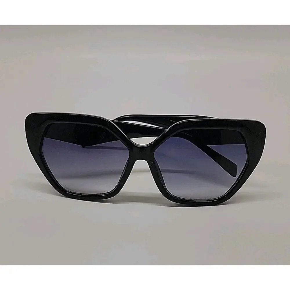 White House Black Market WHBM Women Sunglasses Black Cat Eye Geometric With Case